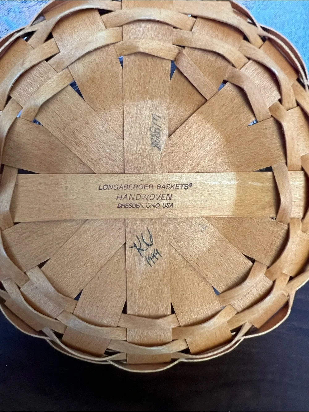 Longaberger 1999 small round basket.